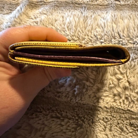 Vintage Louis Vuitton Porte Monnaie Billets Cartes Yellow Epi Wallet! - Picture 9 of 9